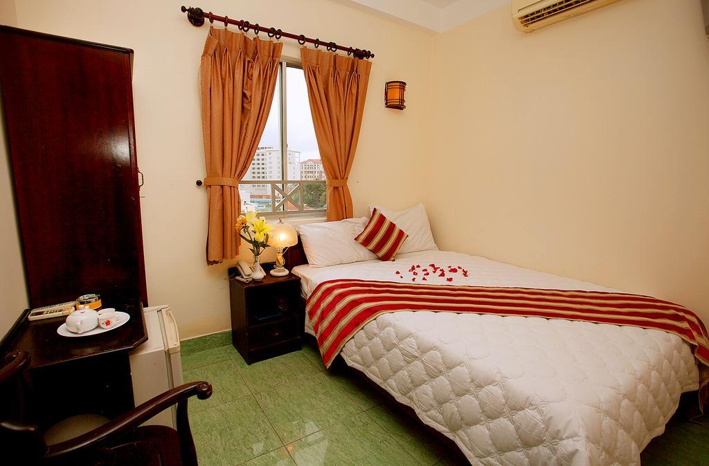 Sun Flower Hotel Nha Trang Exterior photo