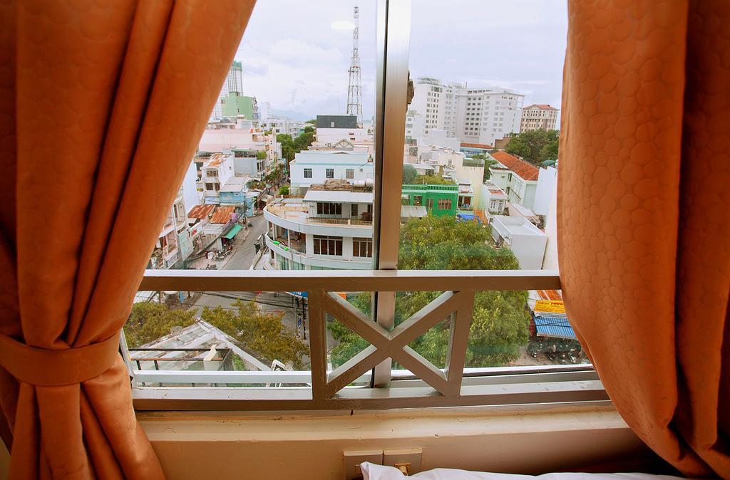 Sun Flower Hotel Nha Trang Exterior photo