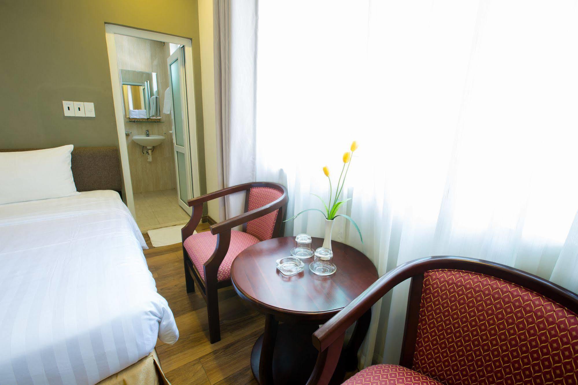 Sun Flower Hotel Nha Trang Exterior photo